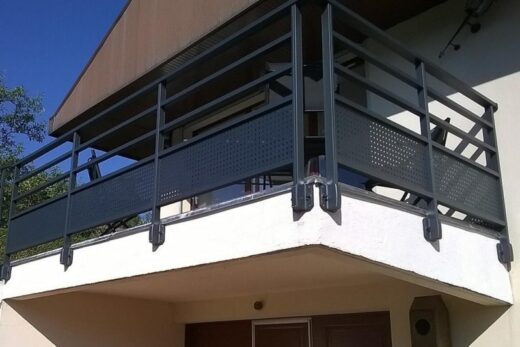 Garde-corps sur-mesure pour terrasse Perpignan dans les Pyrénées-Orientales